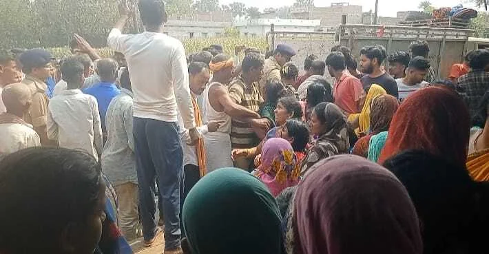 विद्युत स्पर्शाघात से एक व्यक्ति की मौत , परीजनो में मचा कोहराम 4