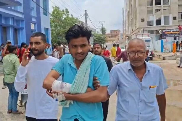 समस्तीपुर में अपराधियों का तांडव: दलसिंहसराय में महिला होमगार्ड से मोबाइल छीनकर भागे बदमाश, विरोध करने पर दुकानदार को मारी गोली 3