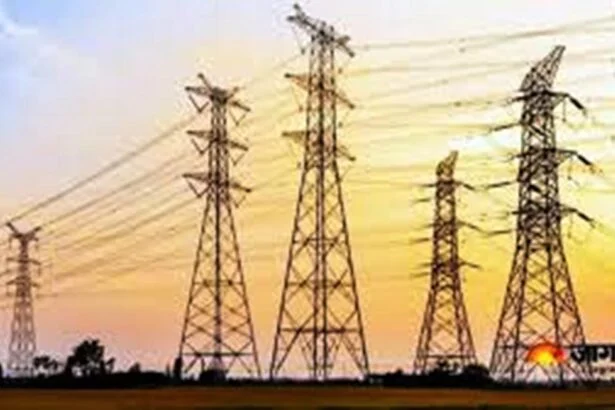 भीषण गर्मी में बिजली की आंख-मिचौली ने छुड़ाए पसीने; 10-10 घंटे की कटौती से बेहाल हुए लोग, जलापूर्ति भी ठप 5