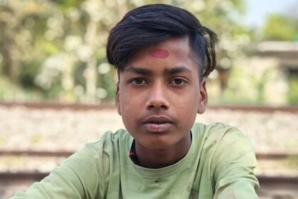 समस्तीपुर: मोबाइल चोरी के शक में  नाबालिग को पेड़ से बांधकर पीटा, सिगरेट से दागा... 6 दिन तड़पने के बाद मौत 2