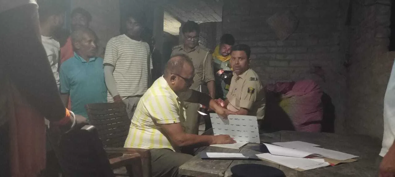 वीरपुर में राजस्थान से 4 दिन पहले लौटे युवक का सुनसान घर में फंदे से लटका मिला शव, FSL टीम जांच में जुटी 4