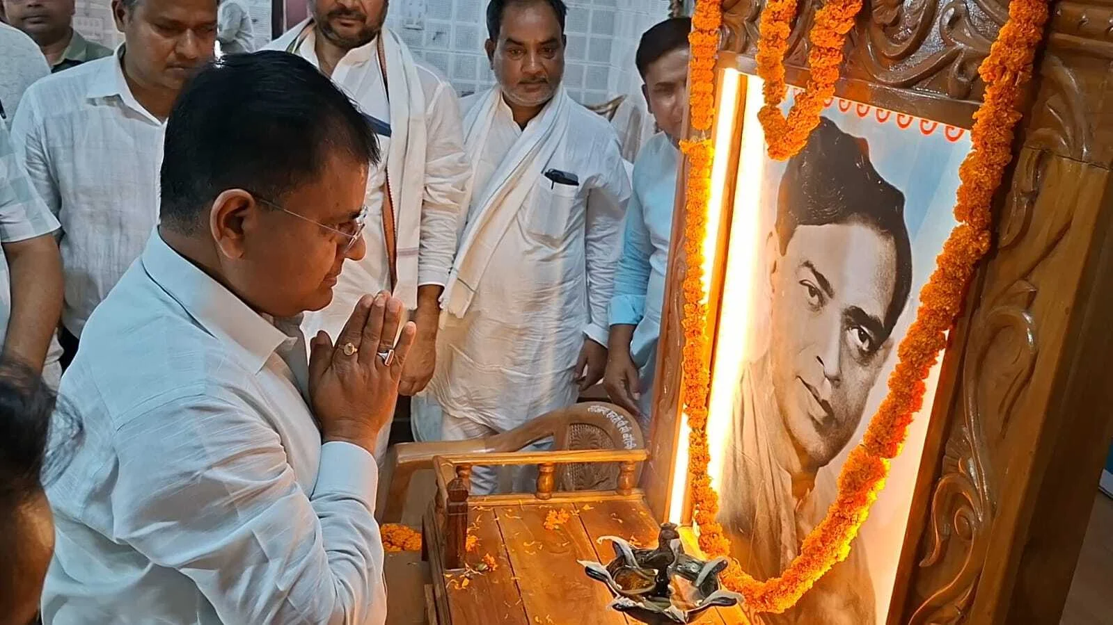 जनमानस की सभी समस्याओं का निराकरण हो इसलिए यह शिविर आपके पंचायत सरकार भवन तक आई है - डीएम 2