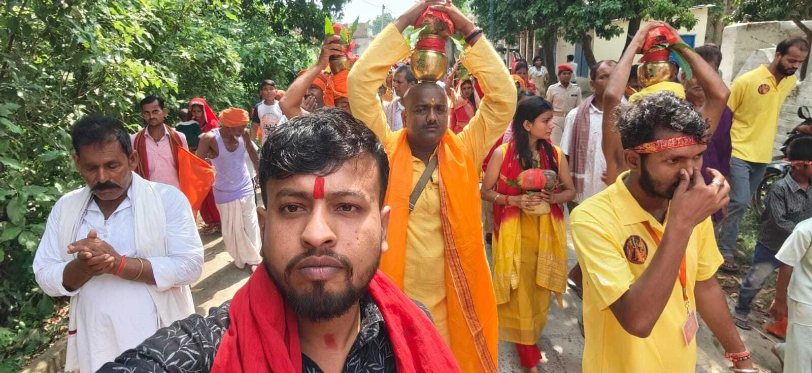 पाली गांव में भक्ति की बही सरिता, 261 कन्याओं की भव्य कलश शोभायात्रा के साथ श्रीराम कथा महायज्ञ का शुभारंभ 3