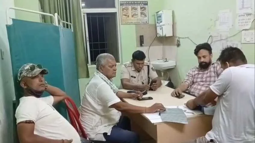 बेगूसराय में दो बाइकों की आमने-सामने भिड़ंत में एक युवक की मौत, 4 घायल 4