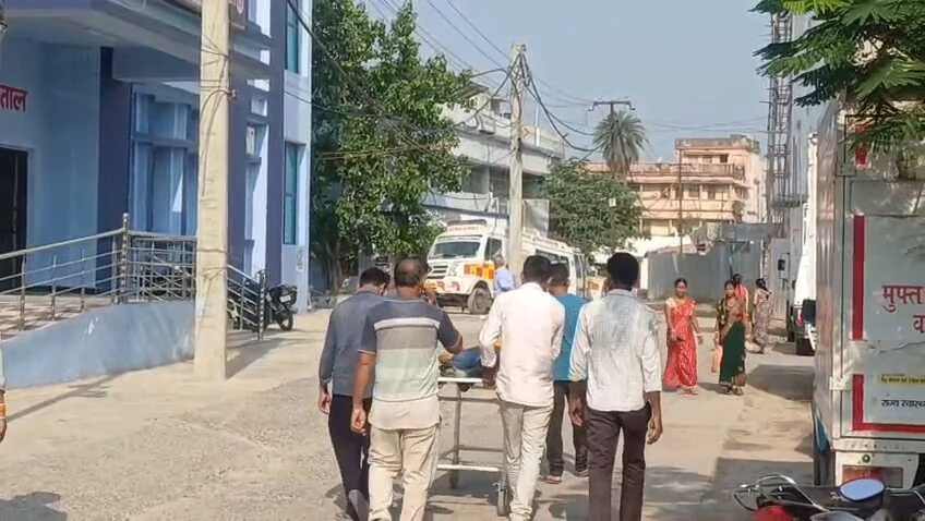 समस्तीपुर: बारात से लौट रहे तीन दोस्तों को बस ने कुचला, दो की मौके पर ही मौत, एक गंभीर रूप से घायल 3
