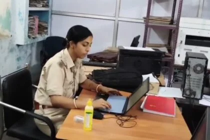 बेगूसराय में साइबर पुलिस का बड़ा धमाका: 3.75 लाख के लालच में दिया बैंक खाता, हो गया 15 करोड़ का फ्रॉड! 12