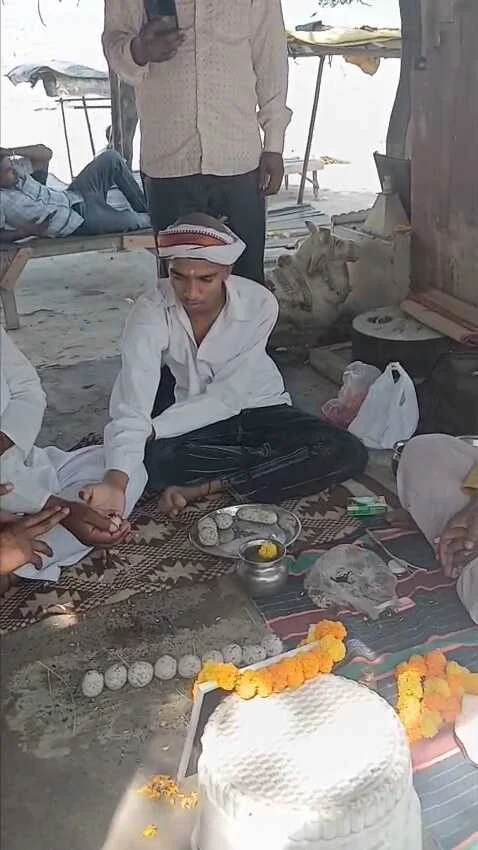 बेगूसराय में अंतर्जातीय प्रेम विवाह से नाराज पिता ने जीवित बेटी का किया श्राद्ध, ससुराल पहुंचकर मारपीट और लूटपाट, वीडियो वायरल 5