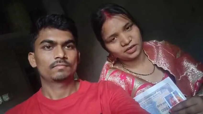 बेगूसराय में अंतर्जातीय प्रेम विवाह से नाराज पिता ने जीवित बेटी का किया श्राद्ध, ससुराल पहुंचकर मारपीट और लूटपाट, वीडियो वायरल 2
