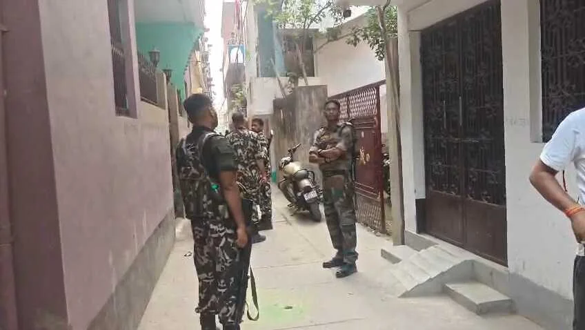 मुर्शिदाबाद ज्वेलरी डकैती कांड: समस्तीपुर से अपराधी गिरफ्तार, घर से लूटा गया सोना बरामद 3