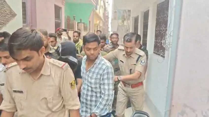 मुर्शिदाबाद ज्वेलरी डकैती कांड: समस्तीपुर से अपराधी गिरफ्तार, घर से लूटा गया सोना बरामद 7
