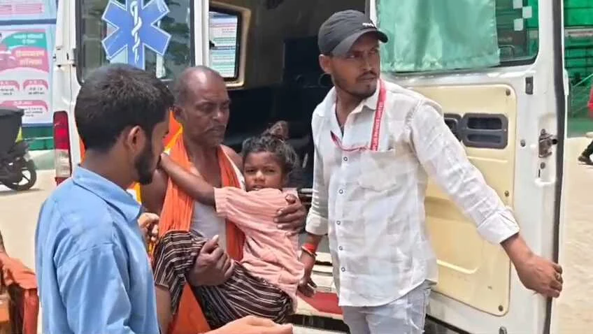 नालंदा: मिड डे मील खाने से बीमार बच्चों की संख्या बढ़ी, चार की फिर बिगड़ी तबीयत 8