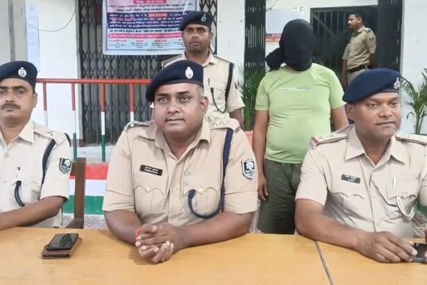बेगूसराय: बखरी के रोबिन सिंह हत्याकांड का खुलासा, अनुकंपा पर नौकरी पाने के लिए सगे भाई ने की थी हत्या, आरोपी गिरफ्तार 5