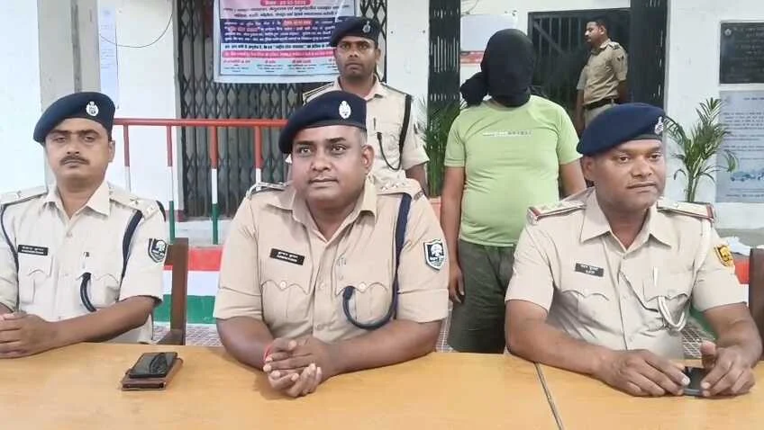 बेगूसराय: बखरी के रोबिन सिंह हत्याकांड का खुलासा, अनुकंपा पर नौकरी पाने के लिए सगे भाई ने की थी हत्या, आरोपी गिरफ्तार 4