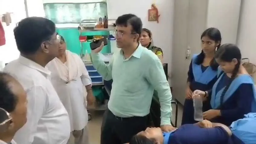 नालंदा: एमडीएम कांड में बड़ा एक्शन, कैला मध्य विद्यालय में पदस्थापित 10 शिक्षकों से जवाब तलब,प्रधानाध्यापिका सस्पेंड, 50 बच्चों हुए थे बीमार 3