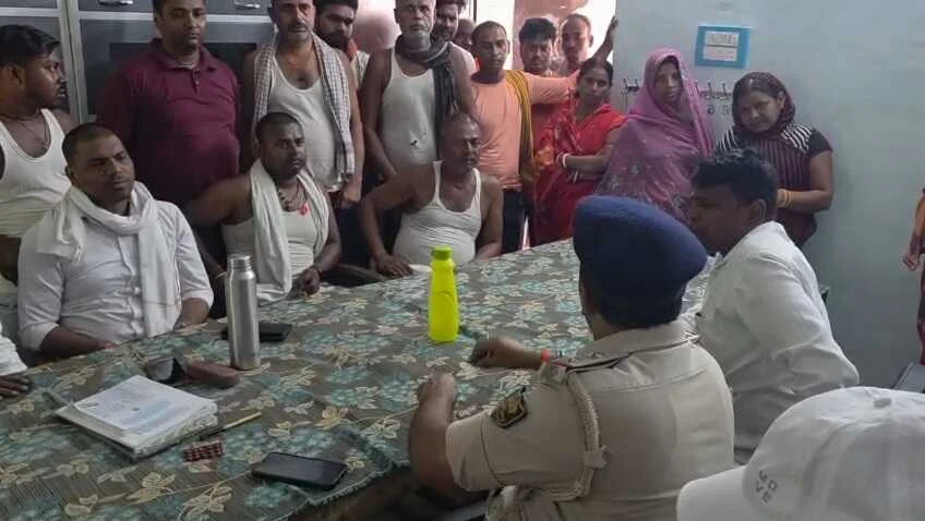 बेगूसराय में मंत्री के समधि की धौंस और स्कूल की लापरवाही, भीषण गर्मी में बच्चों को परोसा सड़ा अंडा, बीमार होने पर बवाल 3