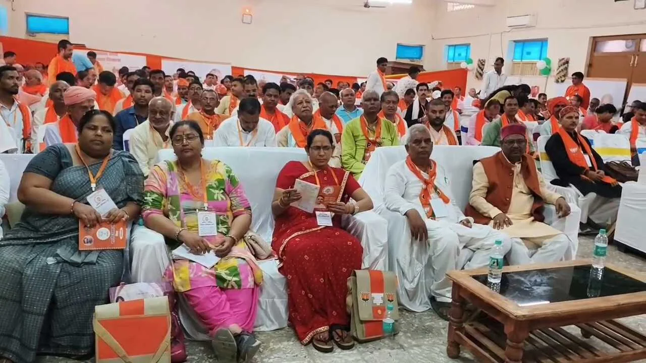 नालंदा: पावापुरी में बीजेपी का शक्ति प्रदर्शन, 250 कार्यकर्ताओं को दिया जा रहा प्रशिक्षण 3