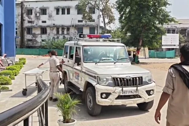 नालंदा में हिट वेव का कहर, सकरी नदी पार करने के दौरान वृद्ध महिला की मौत, जर्जर पुल बंद होने से पैदल नदी पार कर रही महिला की गई जान 1