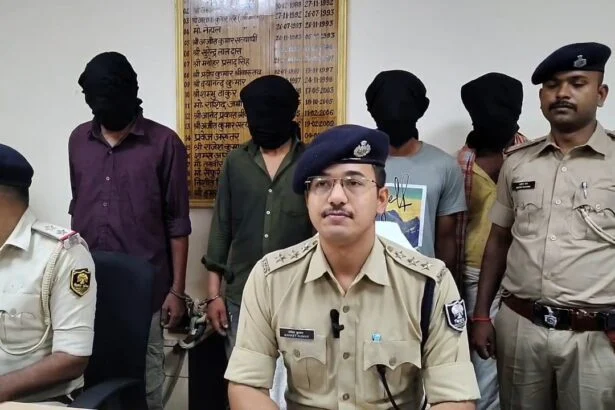 नालंदा: सारे पुलिस ने 14 घंटे में किया लूटकांड का उद्भेदन, लूटे हुए 43 हजार रुपये, एक मोबाइल समेत चार लोग गिरफ्तार 3