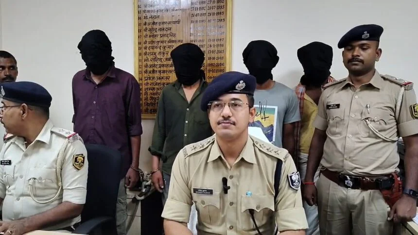 नालंदा: सारे पुलिस ने 14 घंटे में किया लूटकांड का उद्भेदन, लूटे हुए 43 हजार रुपये, एक मोबाइल समेत चार लोग गिरफ्तार 1
