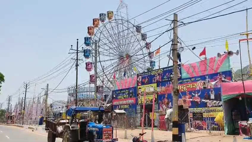 नालंदा: राजगीर मलमास मेला में झूला हादसे में युवक की मौत के बाद एक्शन, झूला मालिक गिरफ्तार, राजगीर मेला हादसे पर पुलिस सख्त, कई बड़े झूले कराए गए बंद' जांच के बाद ही चलेंगे झूले 2