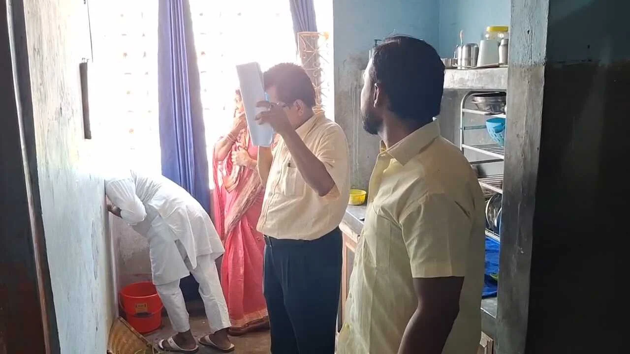 समस्तीपुर में बड़ी वारदात: अधिवक्ता के घर का ग्रिल काट ₹66 लाख की चोरी, सोते रह गए घरवाले 2