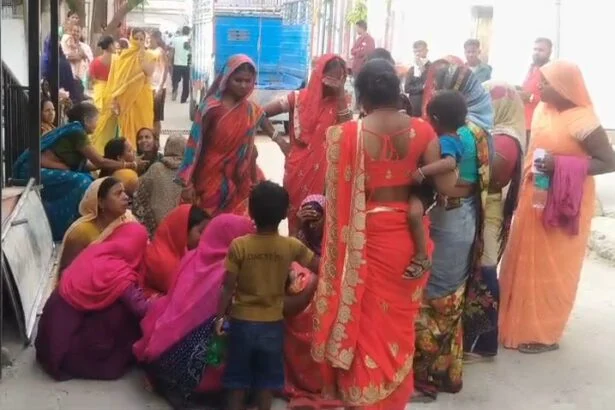 बेगूसराय में भीषण सड़क हादसा: परीक्षा देने जा रही महिला और उसके 5 महीने के मासूम बेटे की दर्दनाक मौत 1
