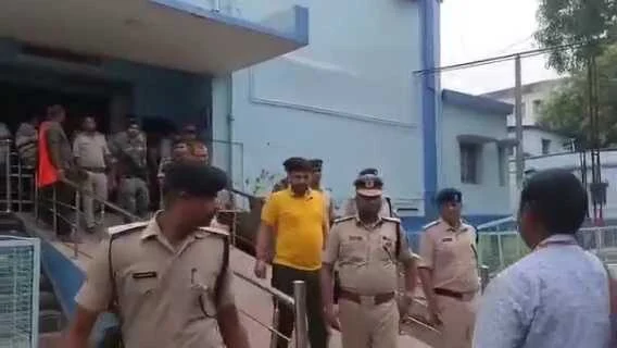 खगड़िया में बड़ी मुठभेड़: STF ने 50 हजार के इनामी कुख्यात बुद्दीन को पैर में गोली मारकर दबोचा 3