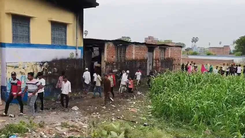 नालंदा: बनौलिया मे फर्नीचर दूकान मे लगी भीषण आग, तीस लाख का सामान जलकर हुआ राख़ 3