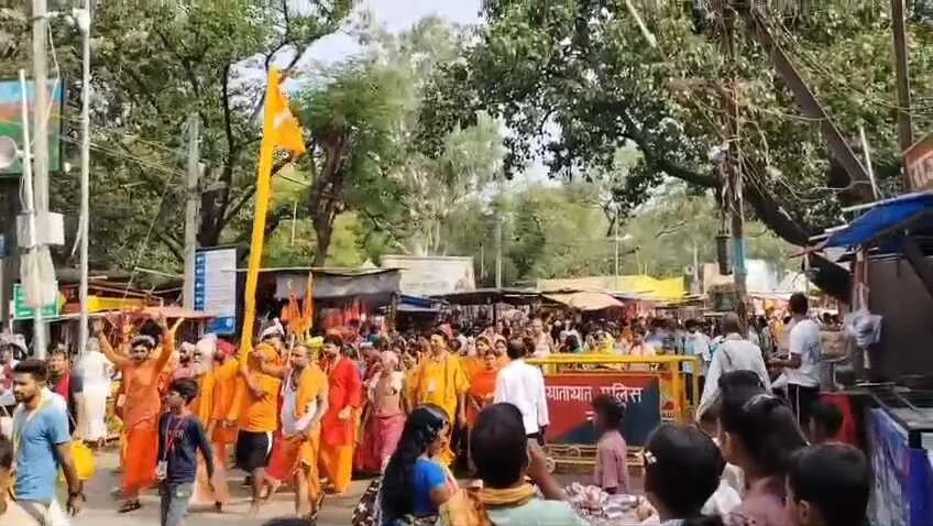 नालंदा: राजकीय मलमास मेला में शाही स्नान में विभिन्न आखाड़ों के साधु संत ,महात्मा का आना हुआ शुरू, जिला प्रशासन विशेष रूप से किया सुरक्षा व्यवस्था,विधि व्यवस्था सुदृढ़, सीसीटीवी से हो रही है निगरानी 2