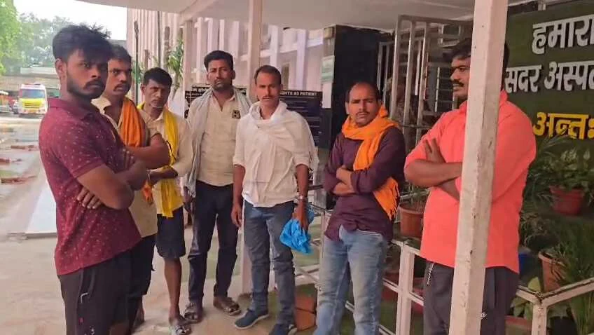 बेगूसराय में इंटर के छात्र की पीट-पीटकर हत्या, फेसबुक पर अश्लील फोटो वायरल करने के केस का बदला लेने के लिए खौफनाक वारदात 3