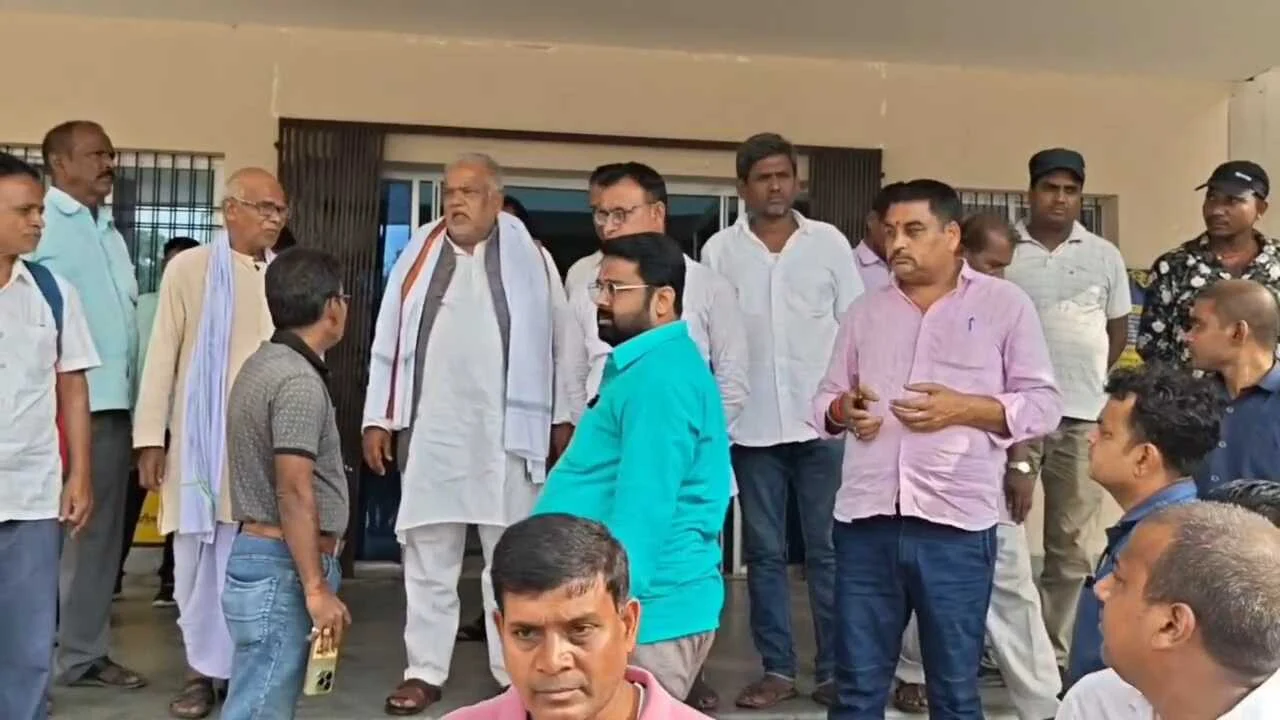 नालंदा: एनकाउंटर विवाद पर बोले मंत्री श्रवण कुमार, पुलिस पर हमला करने वालों पर होगी कार्रवाई, हरा गमछा हो या किसी भी रंग का गमछा, अपराधी बख्शे नहीं जाएंगे  3