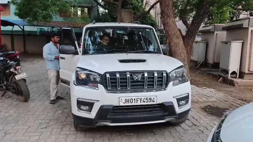 नालंदा पुलिस की बड़ी कामयाबी: अंतर्राज्यीय वाहन चोर गिरोह का भंडाफोड़, बिहार-झारखंड से 6 गिरफ्तार 2