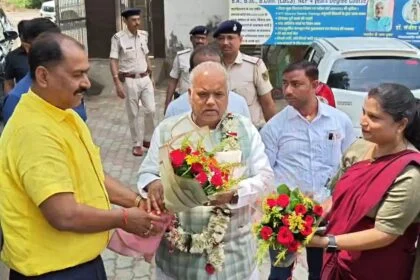 बिहार में अपराधियों पर सख्ती, सीएम का साफ संदेश माला नहीं, कार्रवाई होगी, पूर्व मंत्री श्रवण कुमार बोले बिहार में रहेगा कानून का राज, अपराधी नहीं बचेंगे, पुलिस पर गोली चली तो जवाब तय, अपराध पर जीरो टॉलरेंस 10