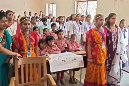 बिहार शरीफ में प्रवेशोत्सव कार्यक्रम, 35 छात्राओं का ऑन-द-स्पॉट नामांकन 59