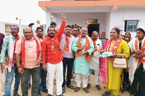 पश्चिम बंगाल,असम, पुद्दुचेरी राज्यों में खिला कमल,बीजेपी की प्रचंड जीत पर नालंदा में मिठाई खिलाकर मनाया जश्न 5