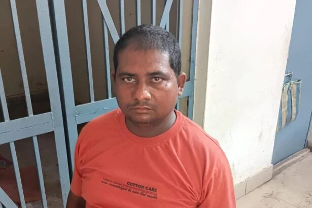 भगवानपुर पुलिस ने फरार शराब कारोबार को किया गिरफ्तार 9
