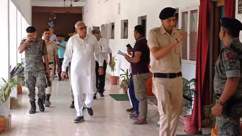 समस्तीपुर में भू-माफियाओं का बड़ा खेल: 25 दिसंबर की आधी रात को सरकारी दफ्तर खोलकर बना दी फर्जी जमाबंदी 2