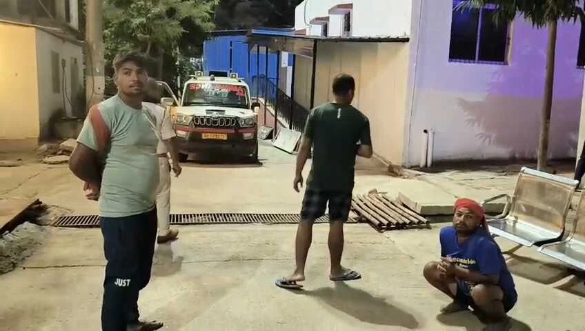 बेगूसराय में भीषण सड़क हादसा: भाई की शादी का कार्ड बांटकर लौट रहे युवक को ट्रक ने कुचला, खुशियां गम में बदलीं 3