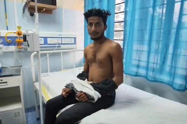 नालंदा में युवक का अपहरण कर बेरहमी से पिटाई, निर्वस्त्र कर बनाया वीडियो, गोइठवा नदी किनारे युवक को नंगा कर पीटा, 5 लाख की रंगदारी मांगने का आरोप 5
