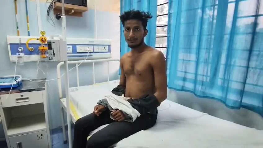 नालंदा में युवक का अपहरण कर बेरहमी से पिटाई, निर्वस्त्र कर बनाया वीडियो, गोइठवा नदी किनारे युवक को नंगा कर पीटा, 5 लाख की रंगदारी मांगने का आरोप 6