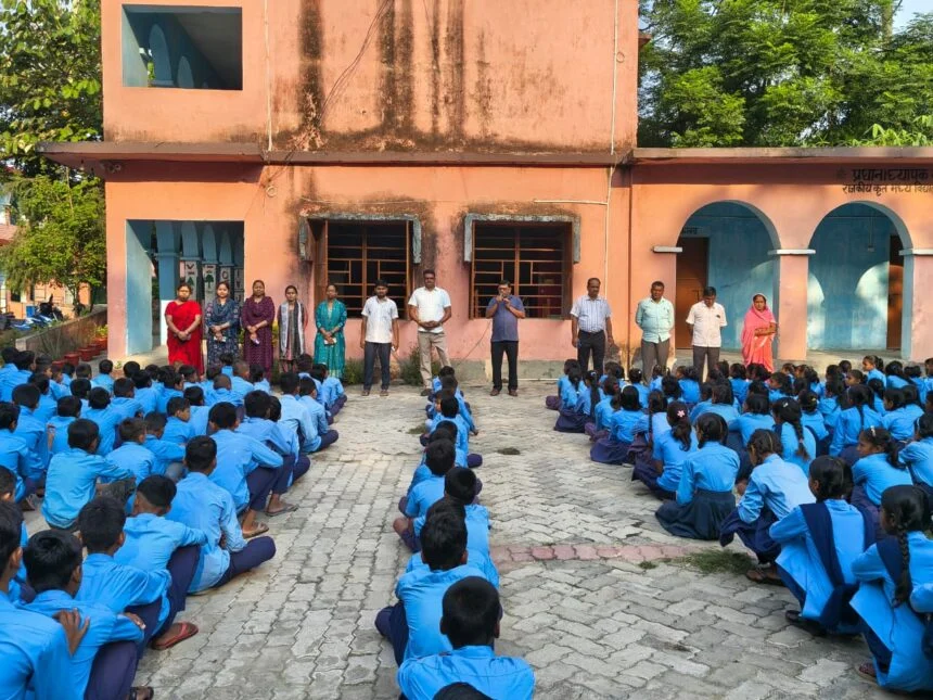 भगवानपुर में सुरक्षित शनिवार कार्यक्रम में बच्चों को लू से बचाव की दी गई जानकारी 1