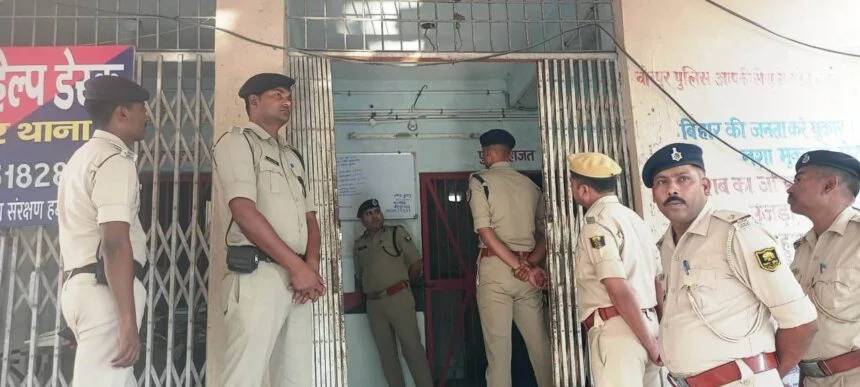 बेगूसराय एसपी मनीष कुमार वीरपुर थाना में किया निरीक्षण,दिए आवश्यक निर्देश 1