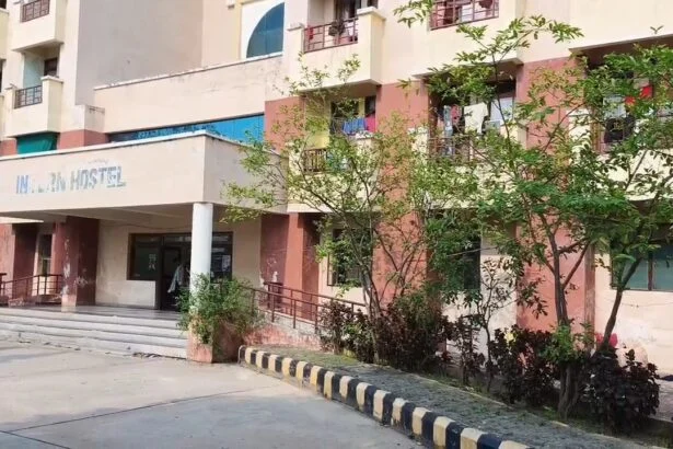 नालंदा में आईबी की दो सदस्यीय टीम बीम्स अस्पताल के सुप्रिटेंडेंट ज़की अनवर ज़मा से कर रही है पूछताछ 1