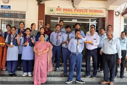 जिला टॉपर बना संत पॉल पब्लिक स्कूल, तेघरा - रमण कुमार ने हासिल किए 96% अंक 59