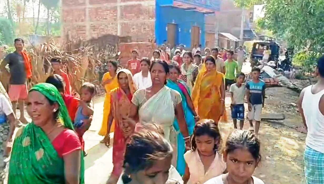 नालंदा: रहुई के पुनहा गांव में भोज के दौरान खूनी संघर्ष, पीट-पीटकर युवक की हत्या, 8 घायल, 11 हिरासत में 2