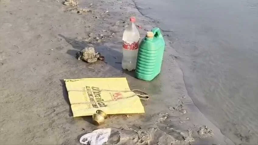 बेगूसराय में दर्दनाक हादसा: अमावस्या पर गंगाजल लाने गई आंगनबाड़ी सेविका की डूबने से मौत, 4 घंटे बाद भी शव की तलाश जारी 2