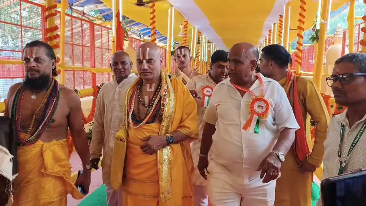 सीएम सम्राट चौधरी पहुंचे राजगीर कुंड, एक महीने तक चलने वाले राजगीर मलमास मेला 2026 का किया उद्घाटन 3