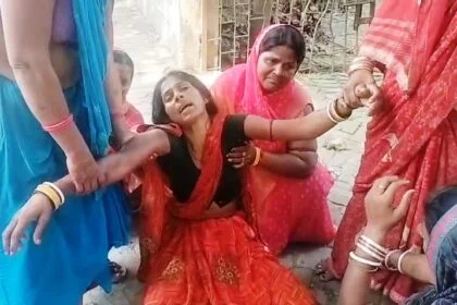 बेगूसराय में सनसनीखेज वारदात: छौराही के कावर झील में घास काटने गए मजदूर की बेरहमी से हत्या, इलाके में दहशत 55