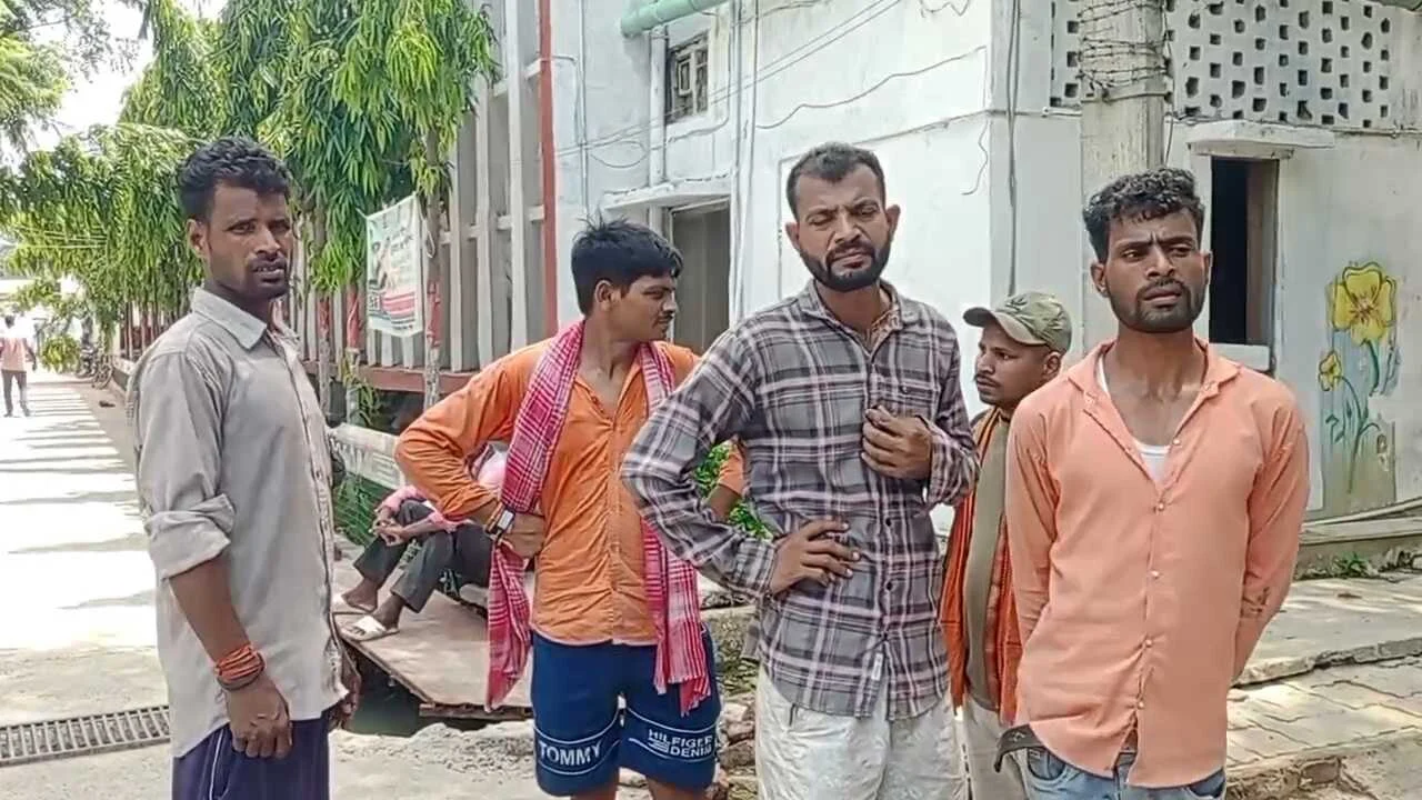 बेगूसराय में दुखद वारदात: पत्नी के मायके/घर से भागने से आहत युवक ने दी जान, मुफस्सिल के बड़ी ऐघ में सनसनी 10