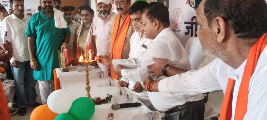 बेगूसराय: प्रभारी मंत्री रामकृपाल यादव ने किया सहयोग शिविर का उद्घाटन, 113 आवेदनों का मौके पर निपटारा 1